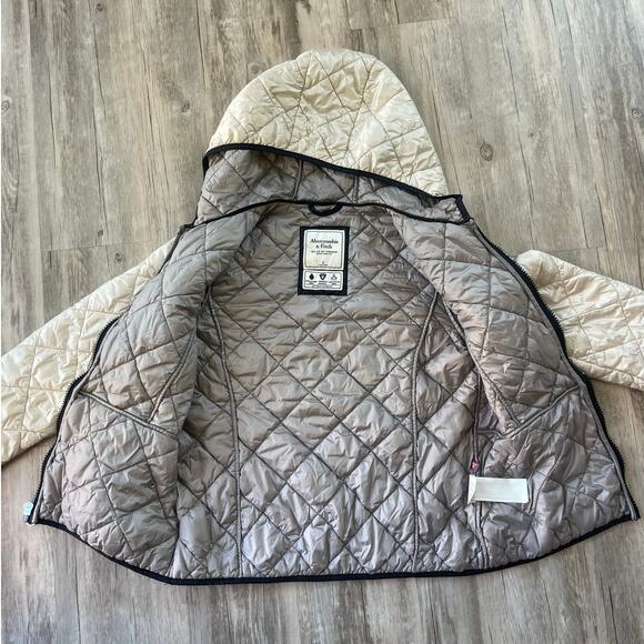 Abercrombie & Fitch Cream Quilted Jacket - Picture 4 of 10